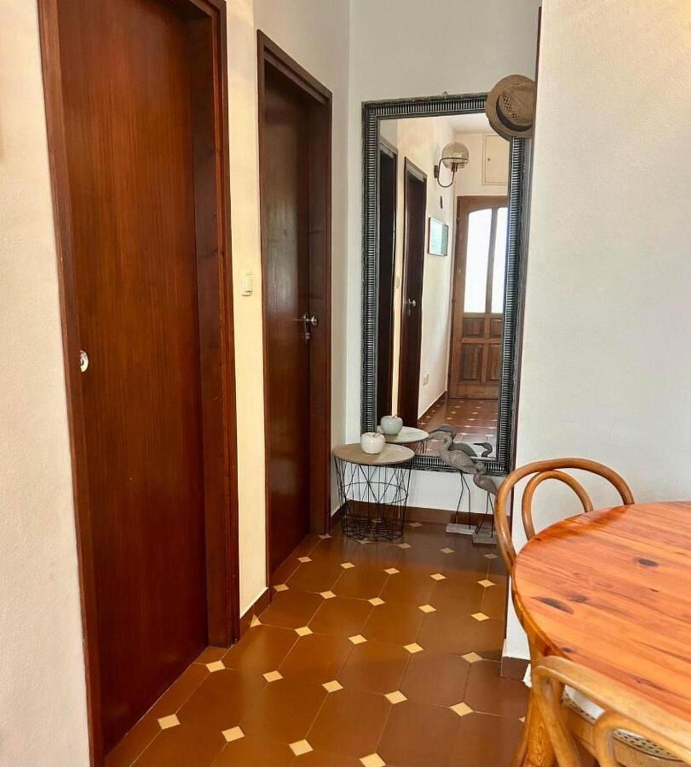 Apartments Matkov - Quite And Peaceful Location Jelsa  Exterior photo