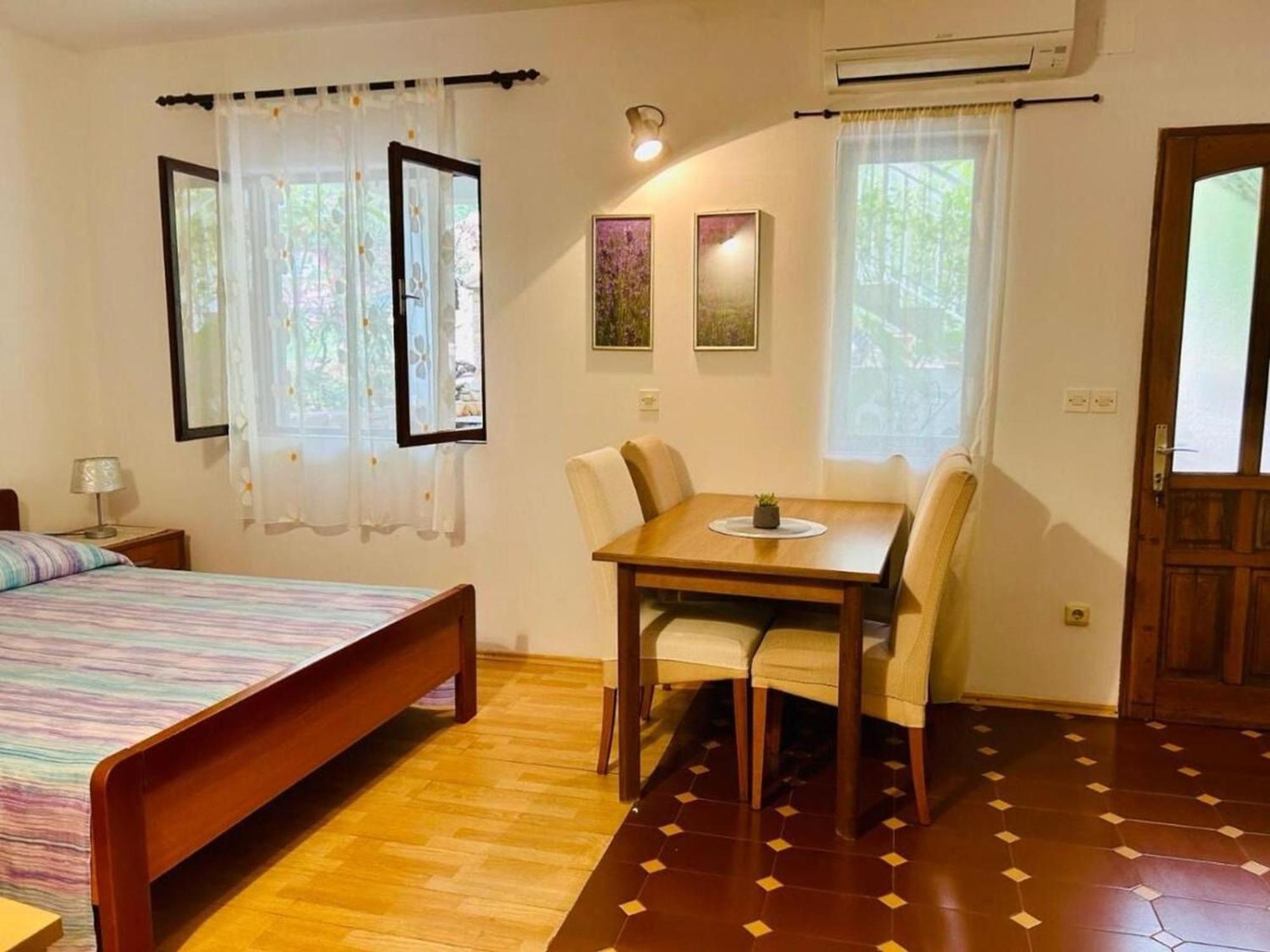 Apartments Matkov - Quite And Peaceful Location Jelsa  Exterior photo