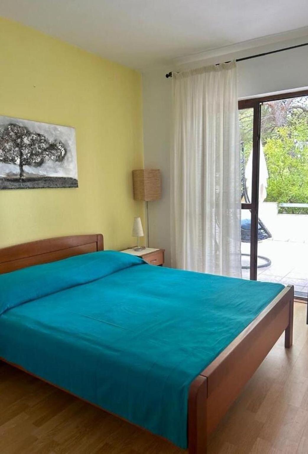 Apartments Matkov - Quite And Peaceful Location Jelsa  Exterior photo